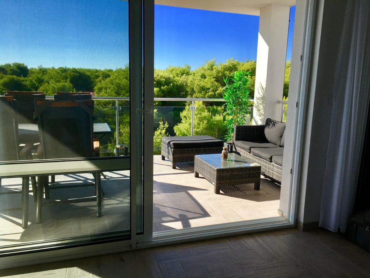 Ada Apartament Vis