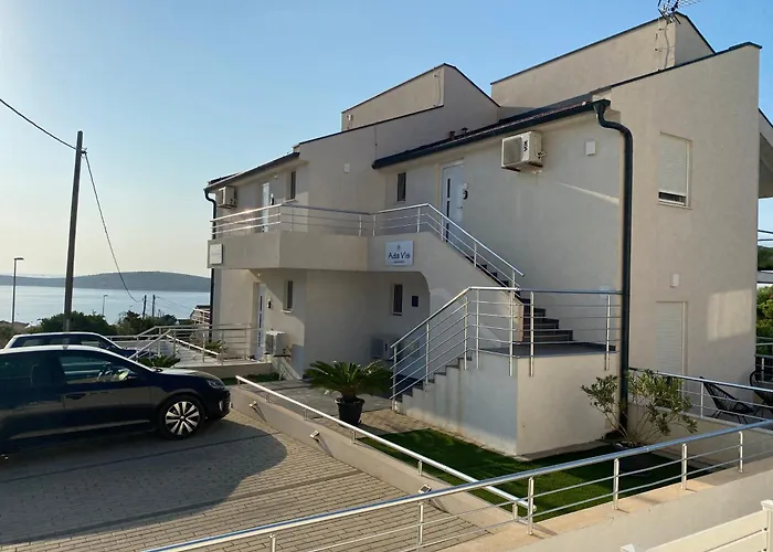 Ada Vis Apartments