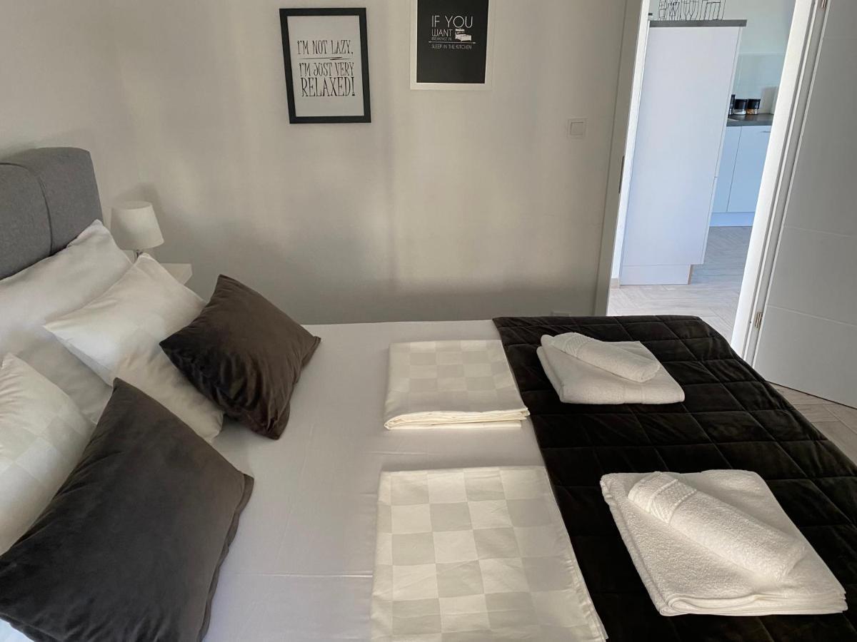 Ada Apartment Vis