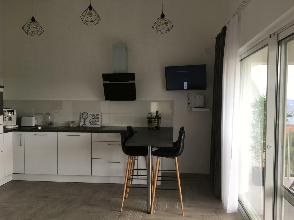 Ada Apartment