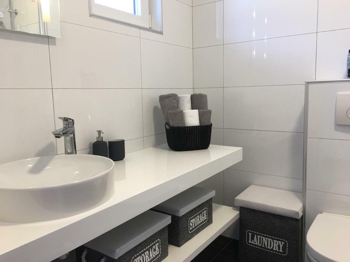 Apartment Ada Vis